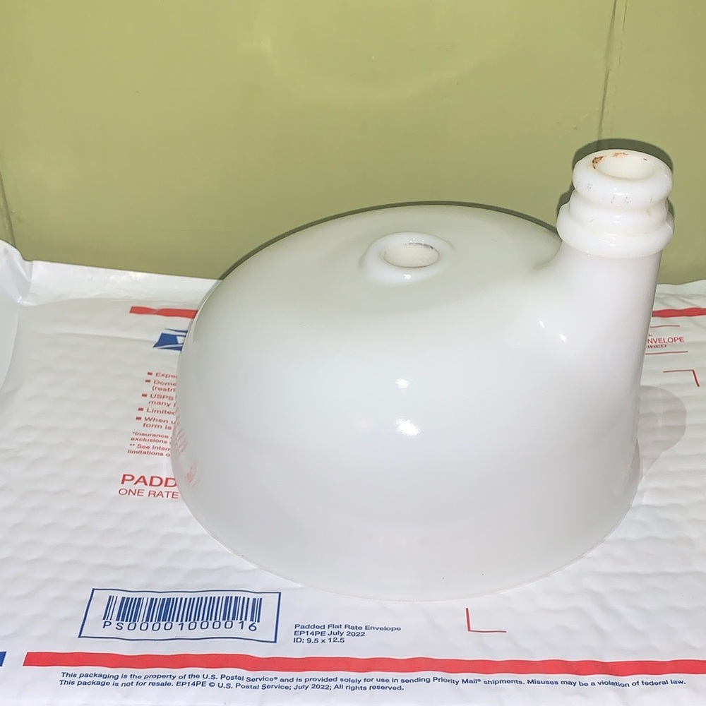 Vintage Milk Glass Sunbeam Mixmaster Juicer Attachment Bowl 1940’s